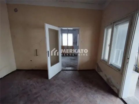 Sale, house, 43m², Centar, Zrenjanin - image 9