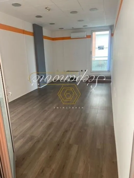 Rent, office space, 240m², Bulevar Oslobodjenja, Novi Sad Sve Podlokacije