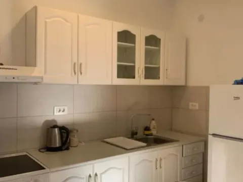 Izdavanje, jednosoban stan, 45m², City Kej, Podgorica - image 5