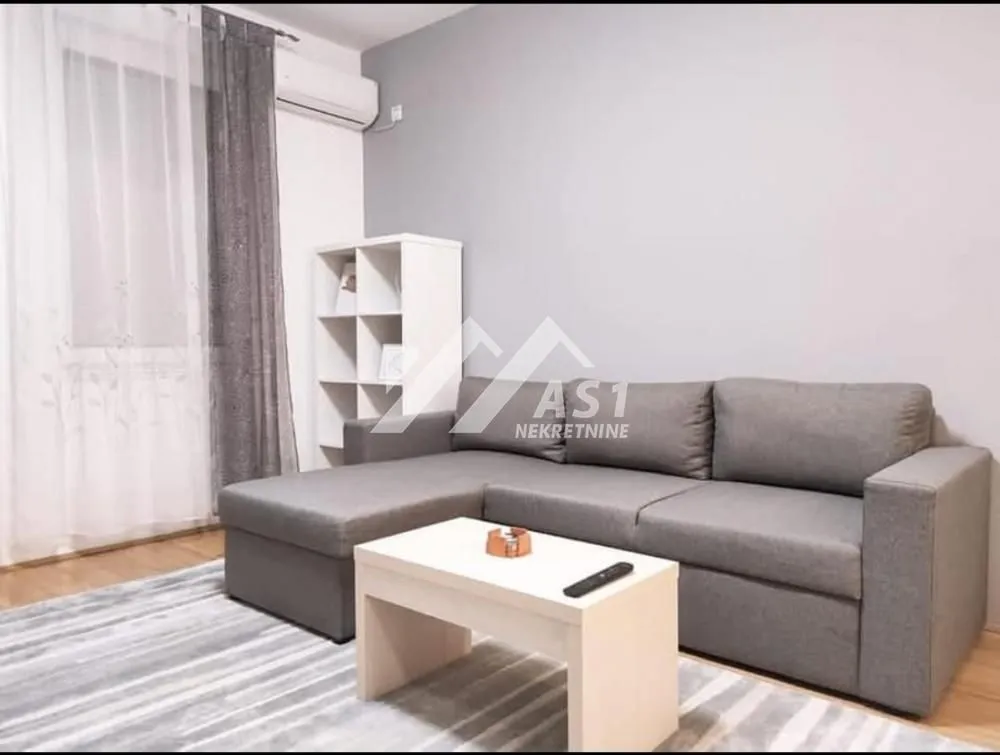 Izdavanje, dvosoban stan, 42m², Rotkvarija, Novi Sad Sve Podlokacije