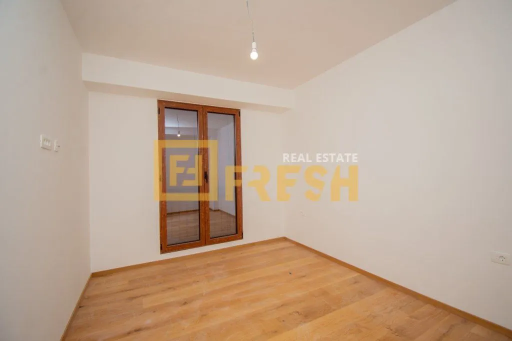 Rent, four bedroom apartment, 150m², Centar, Podgorica