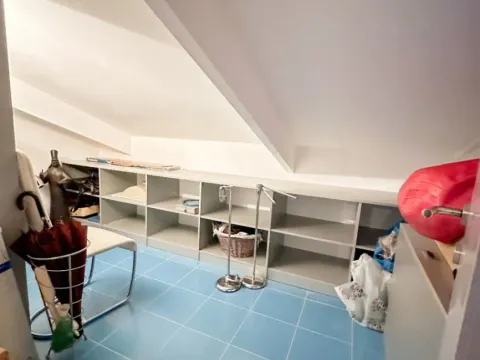 Izdavanje, trosoban stan, 120m², Dalmatinska ulica, Podgorica - image 13