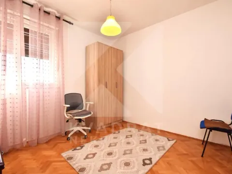 Rent, two bedroom apartment, 80m², Gintaš, Podgorica - image 9
