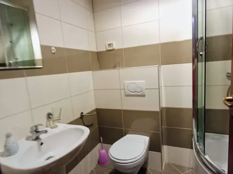 Izdavanje, jednosoban stan, 54m², City Kvart, Podgorica - image 6