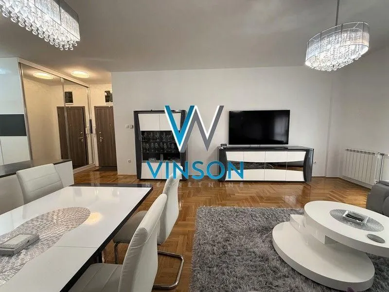 Izdavanje, jednosoban stan, 59m², Centar, Novi Sad