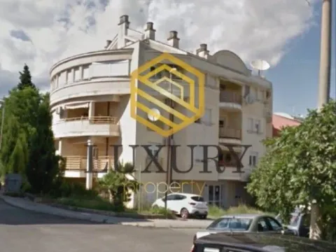 Izdavanje, trosoban stan, 125m², Gorica C, Podgorica - image 4