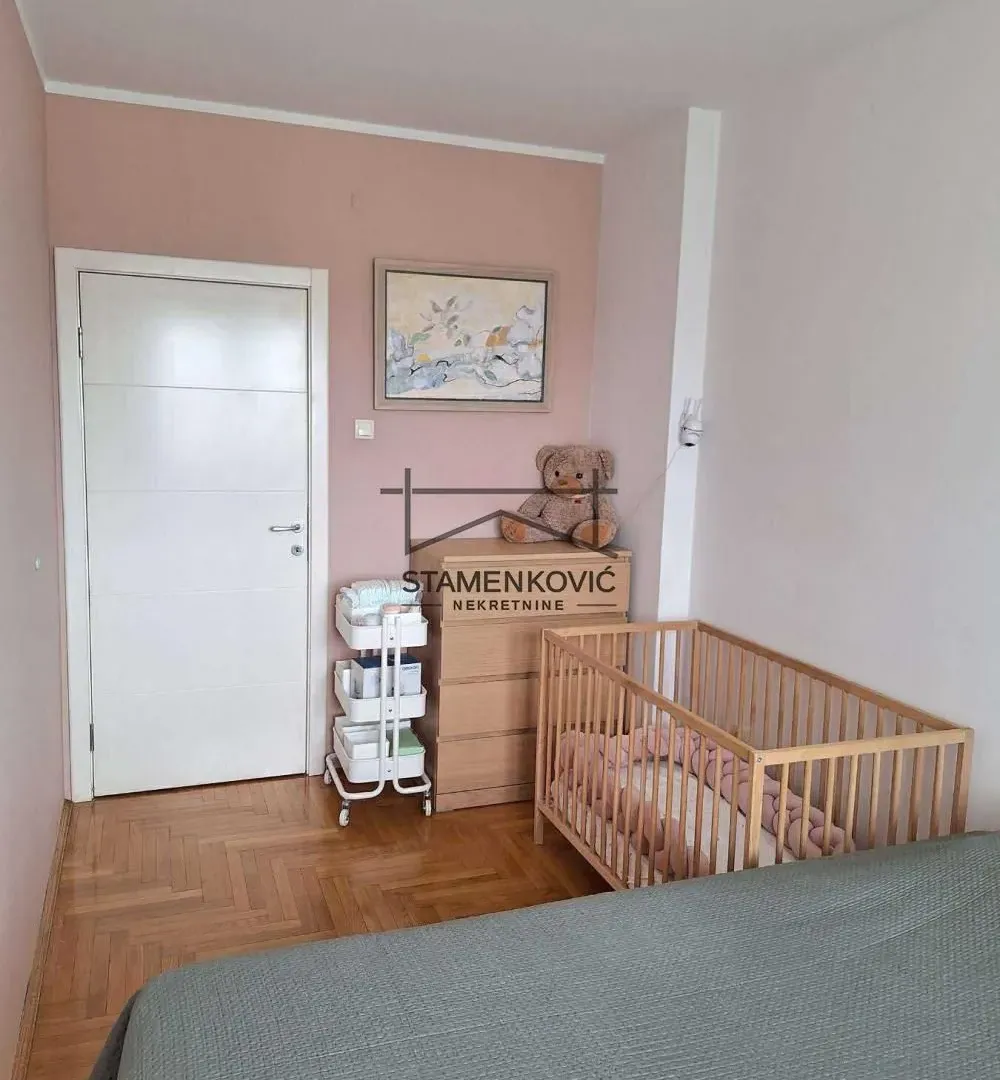 Prodaja, dvosoban stan, 52m², Grbavica, Novi Sad Sve Podlokacije