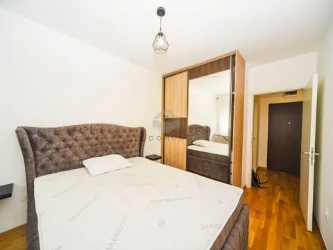 Rent, one bedroom apartment, 45m², City Kej, Podgorica - image 7