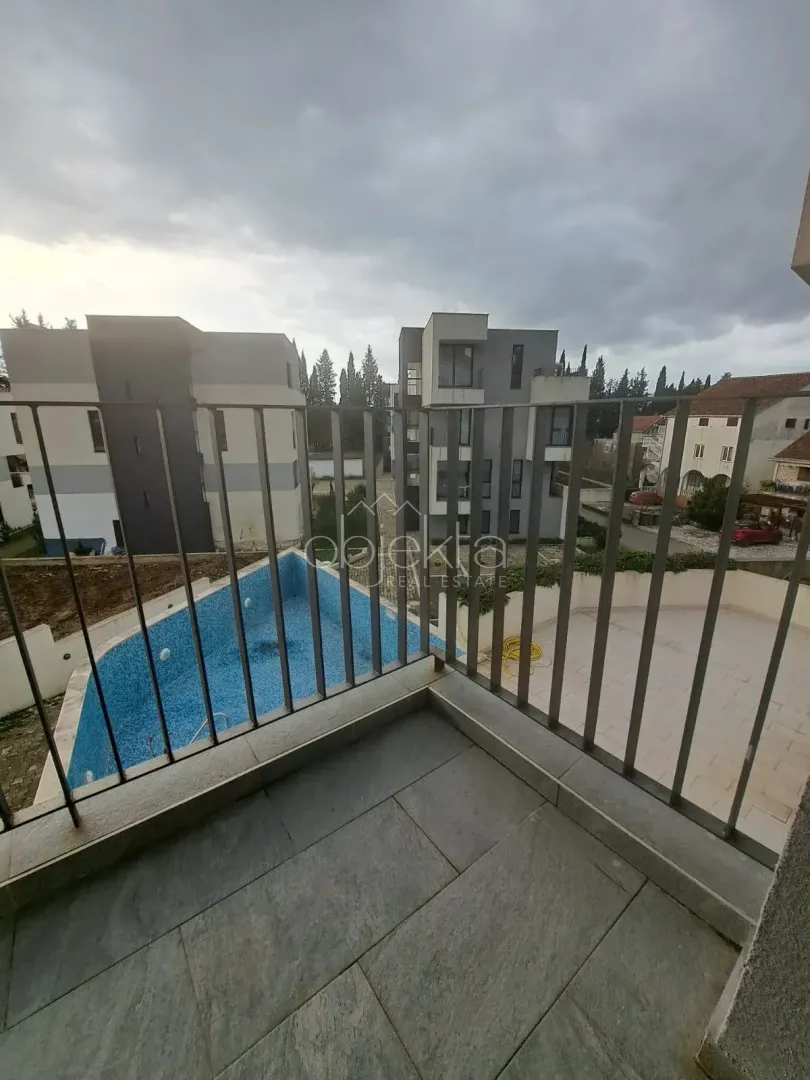 Rent, studio apartment, 21m², Tivat, Crna Gora