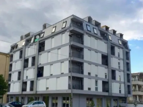 Rent, studio apartment, 27m², Pobrežje, Podgorica - image 3