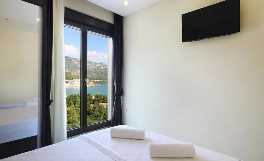 Sale, two bedroom apartment, 77m², Bečići, Budva