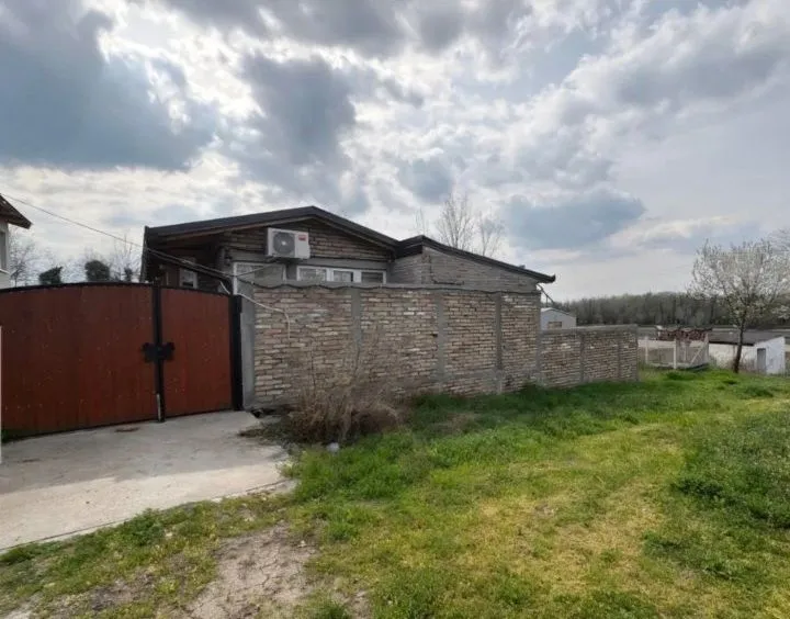 Prodaja, kuća, 160m², Perlez, Zrenjanin