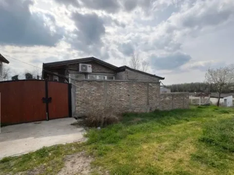 Prodaja, kuća, 160m², Perlez, Zrenjanin - image 13