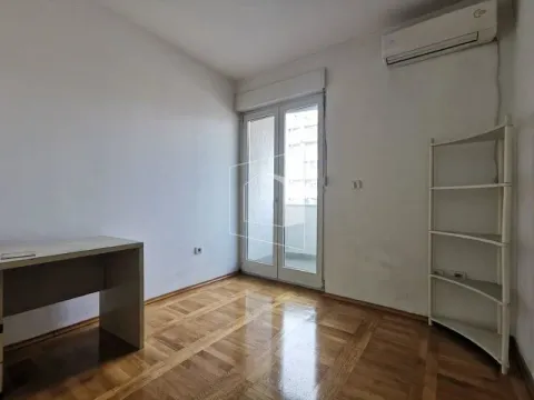 Rent, three bedroom apartment, 88m², Stari Aerodrom, Podgorica - image 15