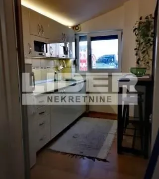 Rent, two bedroom apartment, 45m², Stari Grad, Beograd - image 14