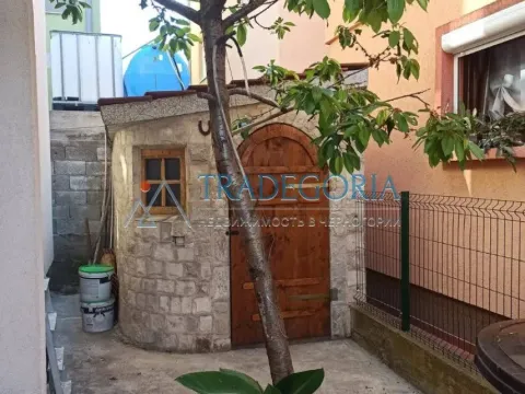 Prodaja, kuća, 232m², Bar, Crna Gora - image 9