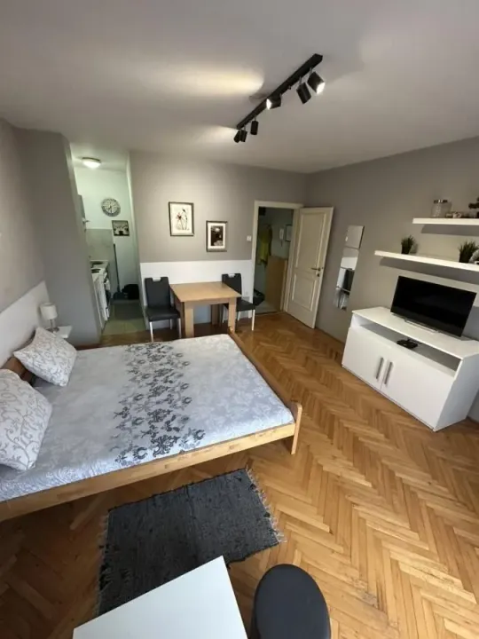 Prodaja, garsonjera, 25m², Centar, Novi Sad