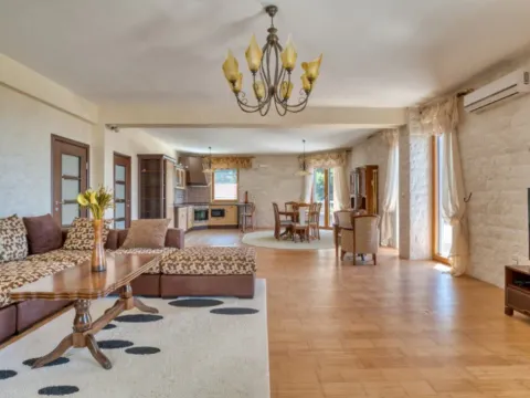 Sale, three bedroom apartment, 146m², Sveti Stefan, Budva - image 3