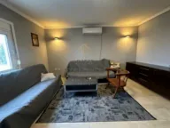 Rent, house, 280m², Beri, Podgorica - image 11