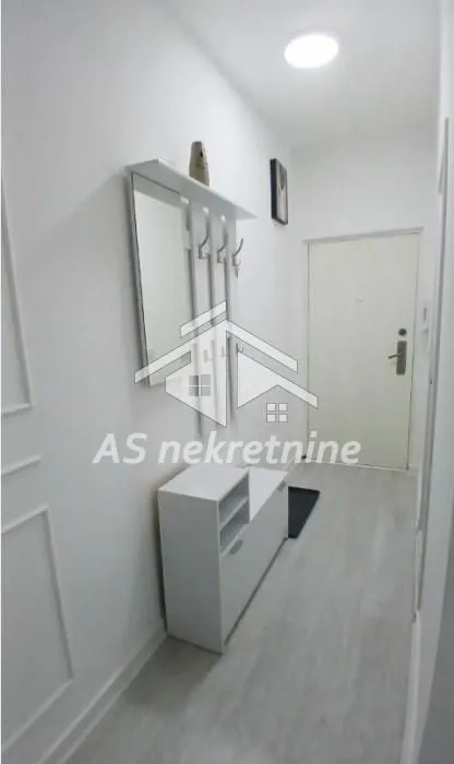 Izdavanje, trosoban stan, 61m², Trošarina, Voždovac Sve Podlokacije