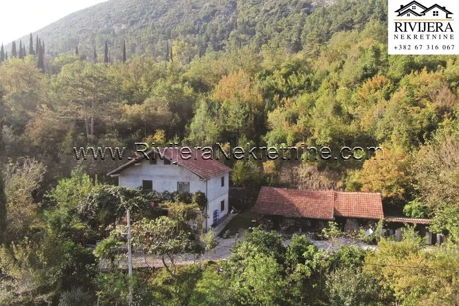 Prodaja, kuća, 160m², Sutorina, Herceg Novi