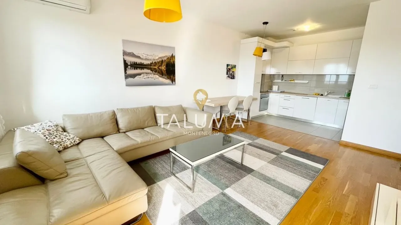 Izdavanje, dvosoban stan, 65m², City Kvart, Podgorica