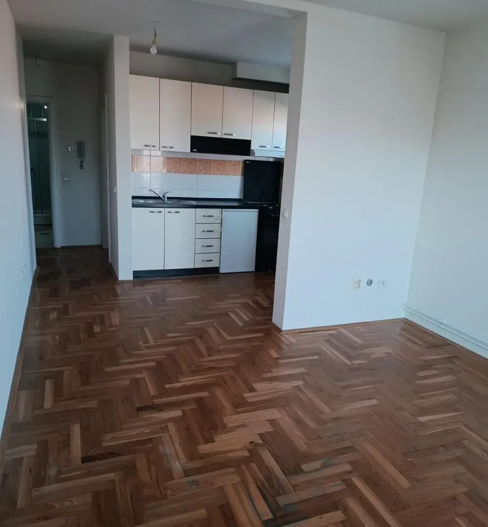 Prodaja, dvosoban stan, 41m², Zvezdara Sve Podlokacije, Beograd
