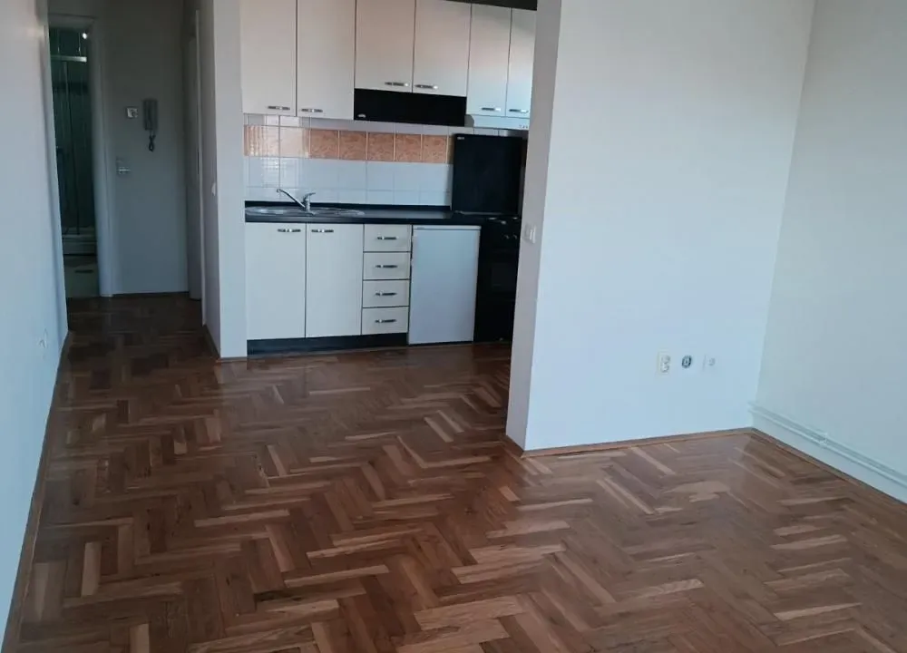 Prodaja, dvosoban stan, 41m², Zvezdara Sve Podlokacije, Beograd