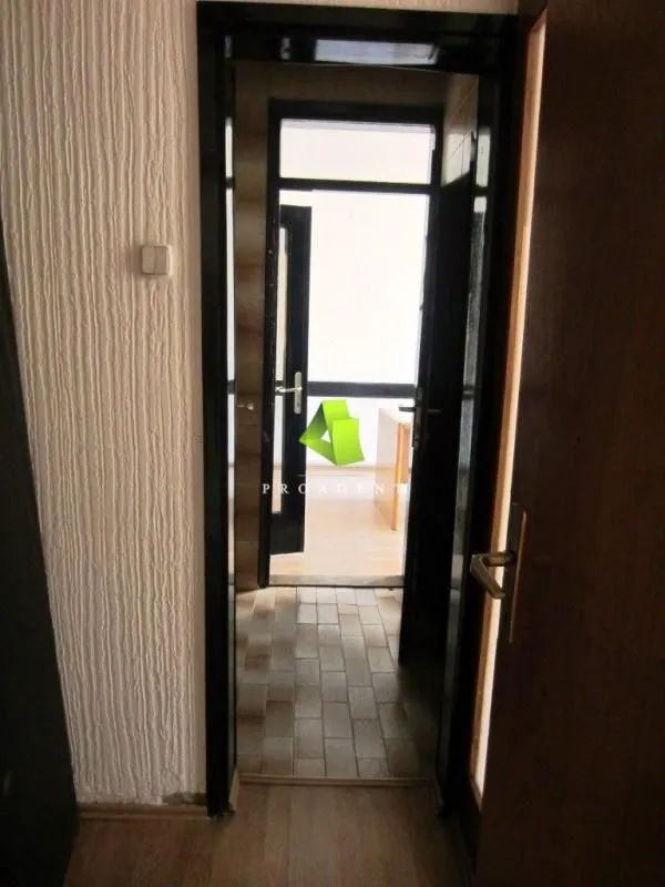 Izdavanje, poslovni prostor, 160m², Medijana, Niš