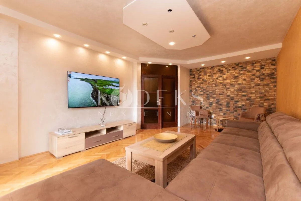 Izdavanje, trosoban stan, 103m², Zabjelo, Podgorica