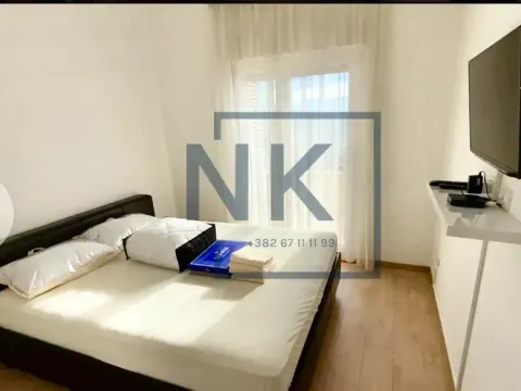 Rent, two bedroom apartment, 75m², City Kvart, Podgorica - image 4