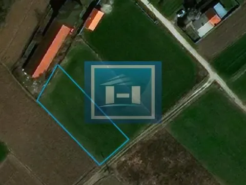 Zemljište in Trnava