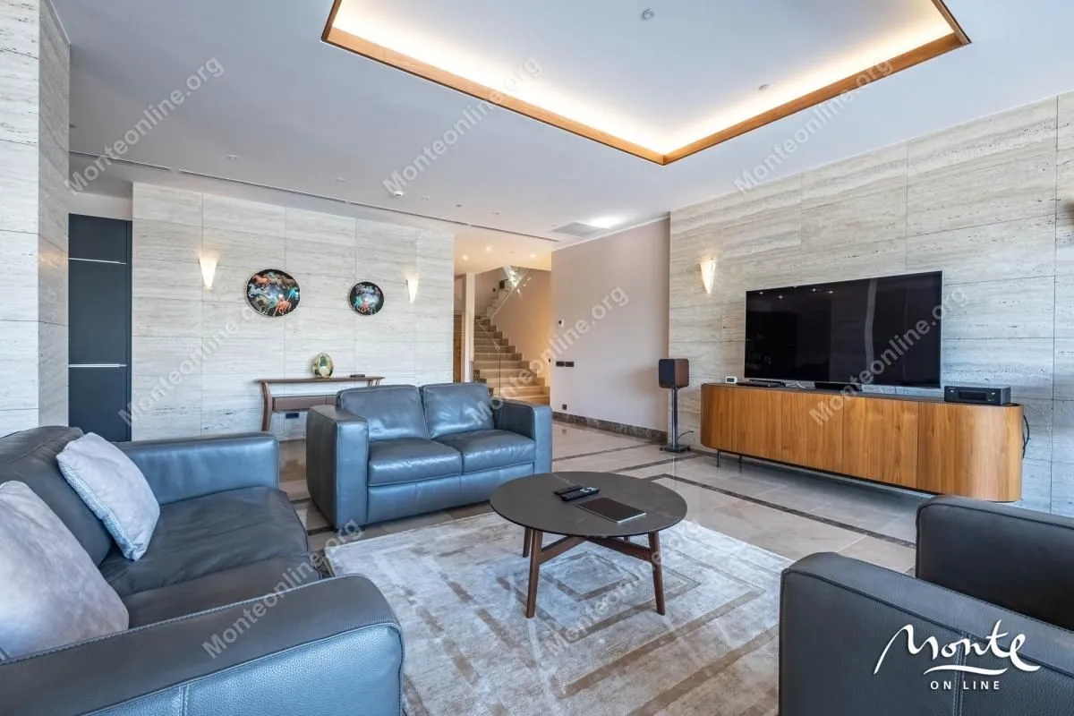 Prodaja, trosoban stan, 230m², Bogišići, Tivat