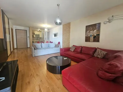 Prodaja, jednosoban stan, 76m², Budva, Crna Gora