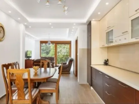 Prodaja, trosoban stan, 100m², Kotor, Crna Gora - image 10