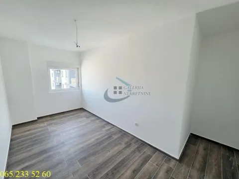 Prodaja, dvosoban stan, 53m², Centar, Inđija - image 2