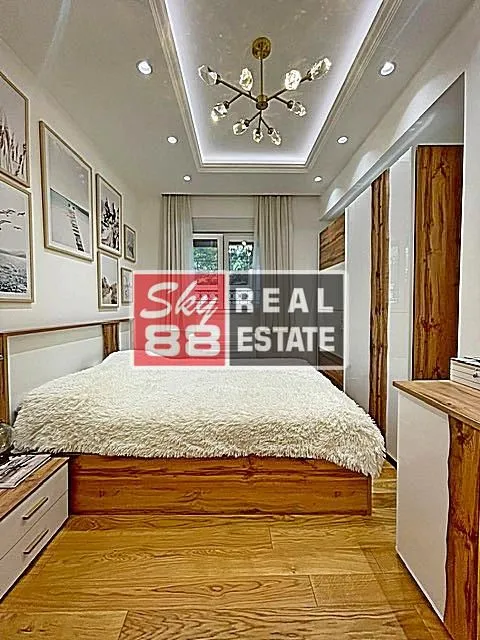 Sale, four bedroom apartment, 175m², Savski Venac, Beograd
