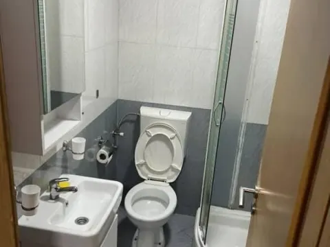 Izdavanje, dvosoban stan, 60m², City Kvart, Podgorica - image 8