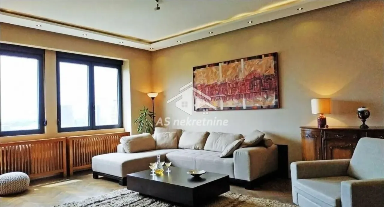 Rent, three bedroom apartment, 100m², Stari Grad, Beograd