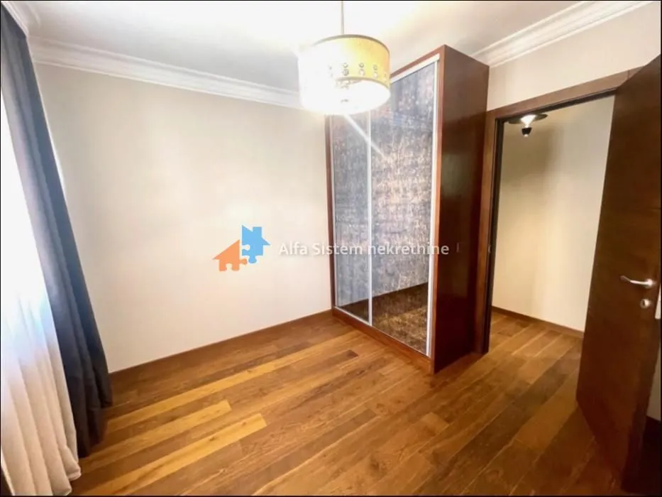 Izdavanje, trosoban stan, 80m², Čubura, Beograd