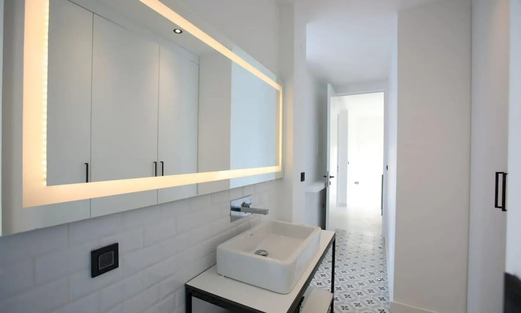 Prodaja, kuća, 676m², Tivat, Crna Gora