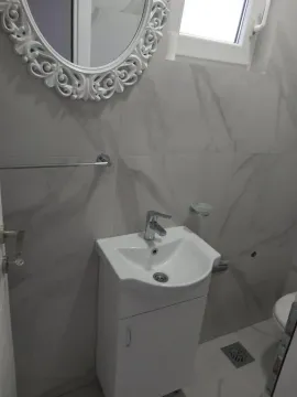 Izdavanje, dvosoban stan, 85m², Gorica C, Podgorica - image 6
