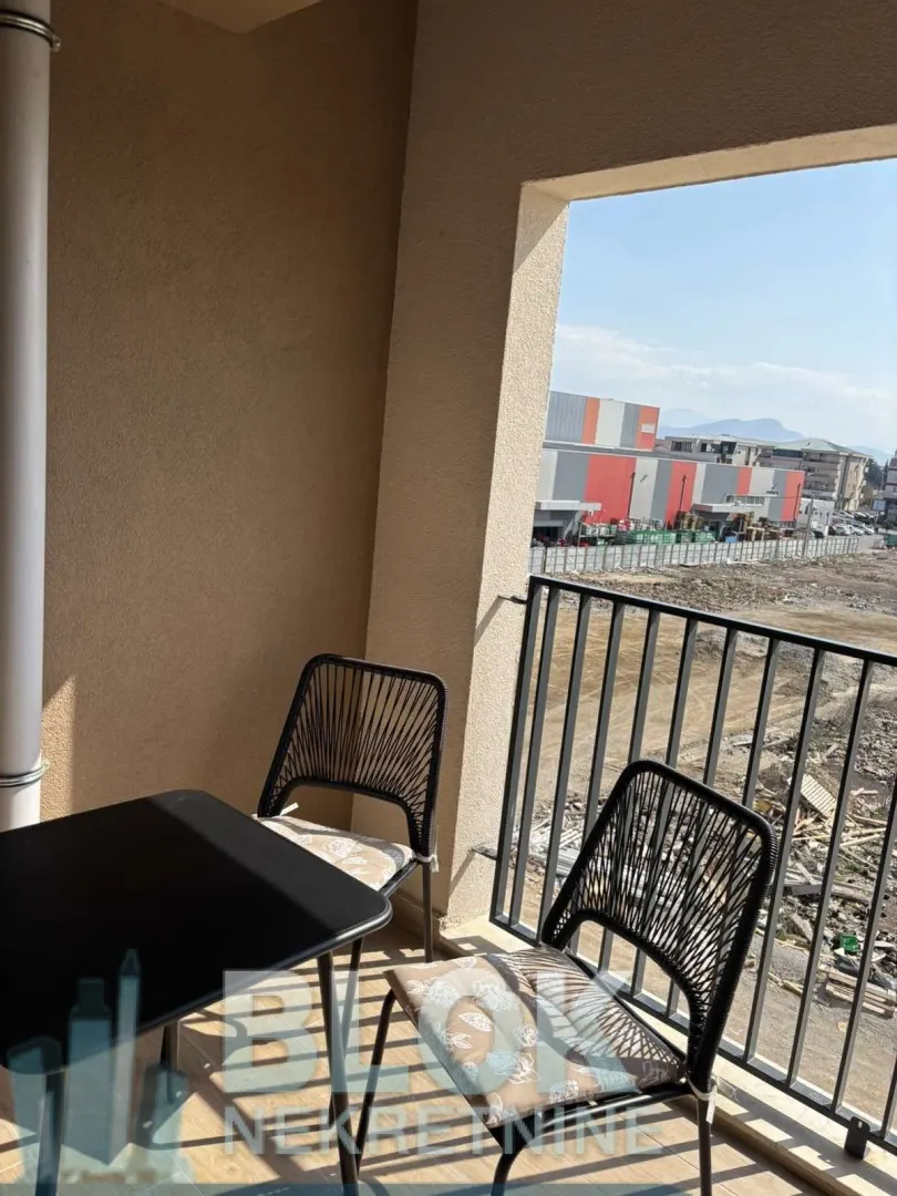 Izdavanje, jednosoban stan, 47m², New City, Podgorica