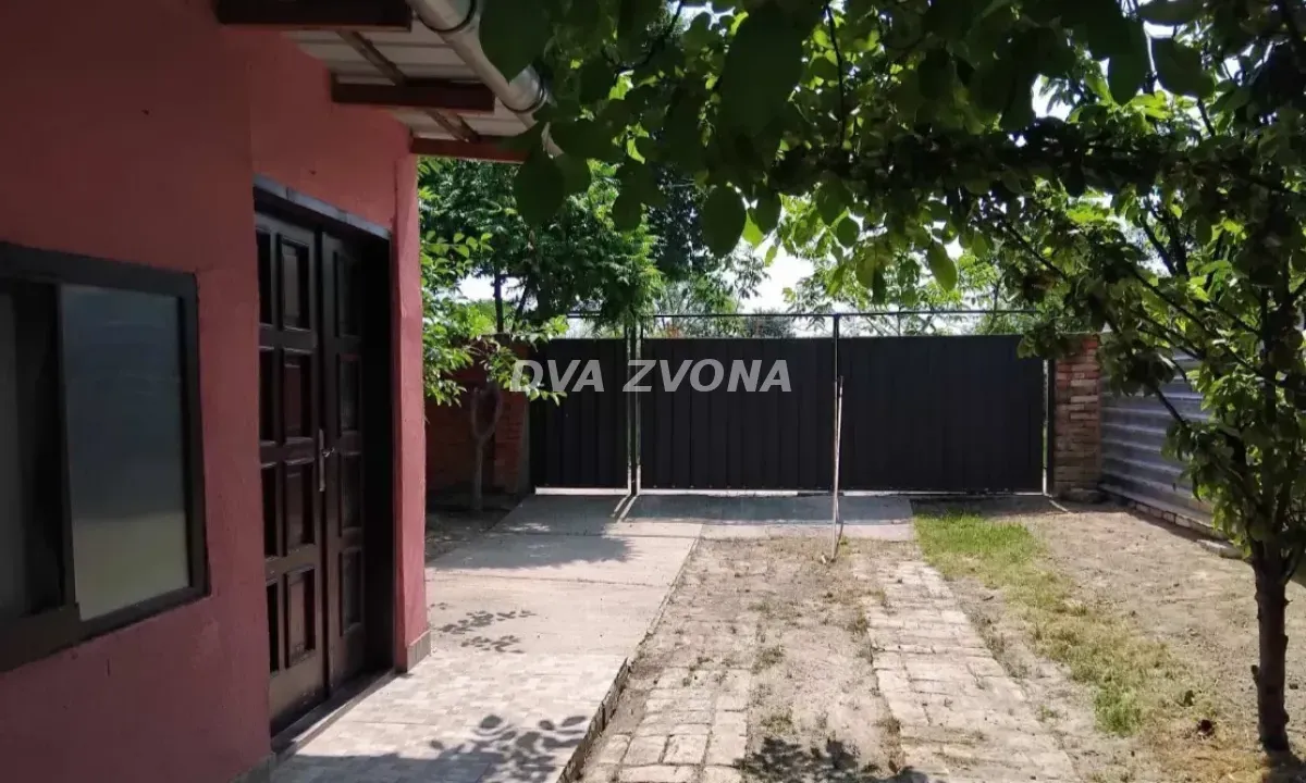 Prodaja, kuća, 63m², Novi Bečej, Zrenjanin