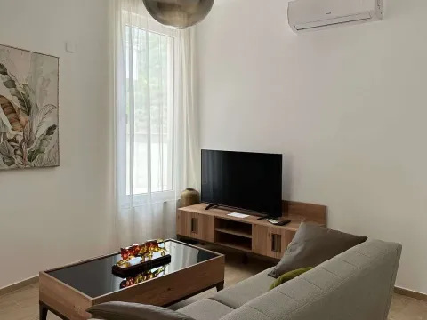 Sale, two bedroom apartment, 68m², Bečići, Budva - image 5