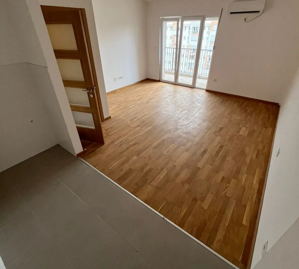 Prodaja, dvosoban stan, 72m², Stari Aerodrom, Podgorica