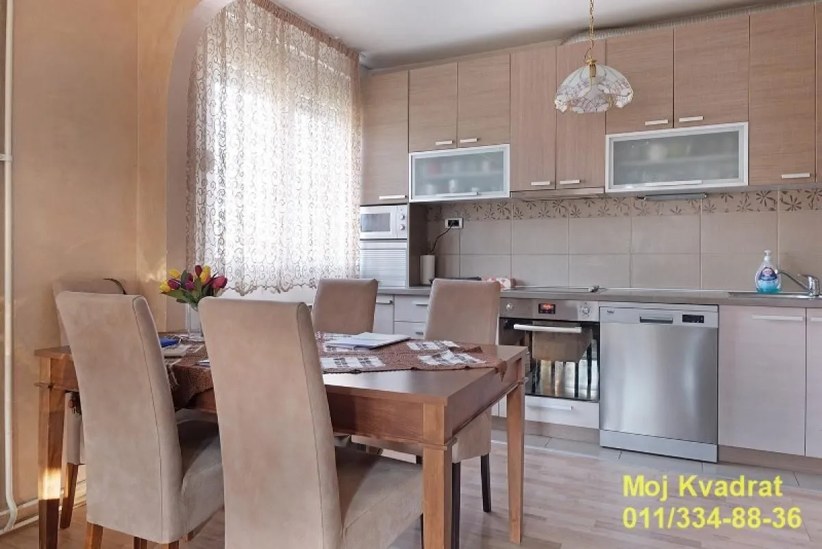Sale, apartment, 136m², Karaburma, Palilula Sve Podlokacije