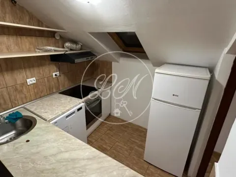 Izdavanje, trosoban stan, 51m², Zemun Centar, Zemun Sve Podlokacije - image 20