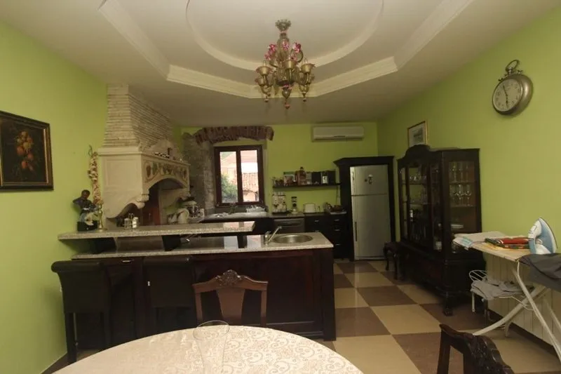 Sale, house, 356m², Prčanj, Kotor