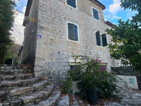Prodaja, kuća, 180m², Kamenari, Herceg Novi - image 9